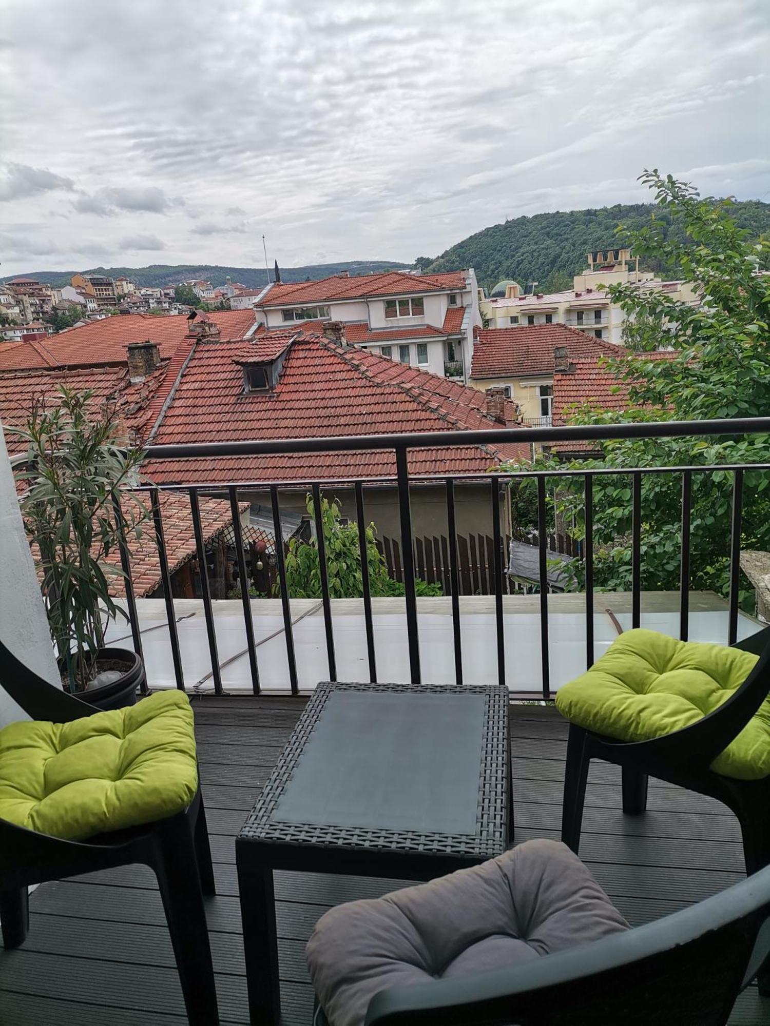 Аврамов Дом - Етаж От Къща Apartamento Veliko Tŭrnovo Exterior foto